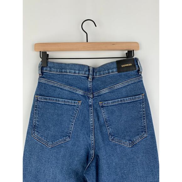 Express Super High Rise Mom Jeans Womens Size 2 Medium Wash Denim FLAWED Cropped - Picture 11 of 12